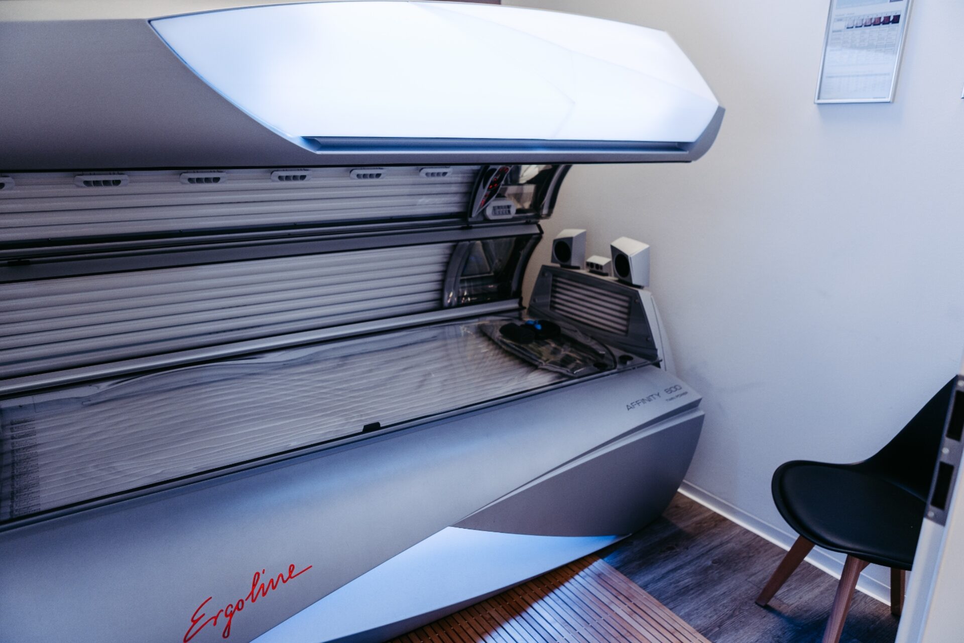 Ergoline Solarium Kabine 1 im GYM-Fitnessclub